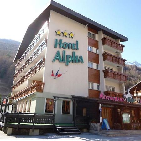Hotel Alpha Saas-Grund Kültér fotó